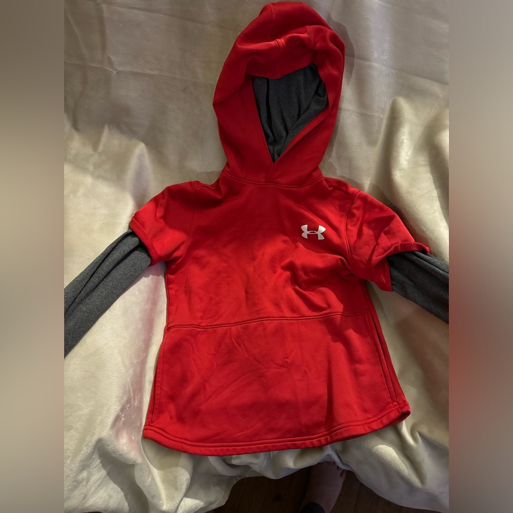 Under Armour Hoodie Shirt